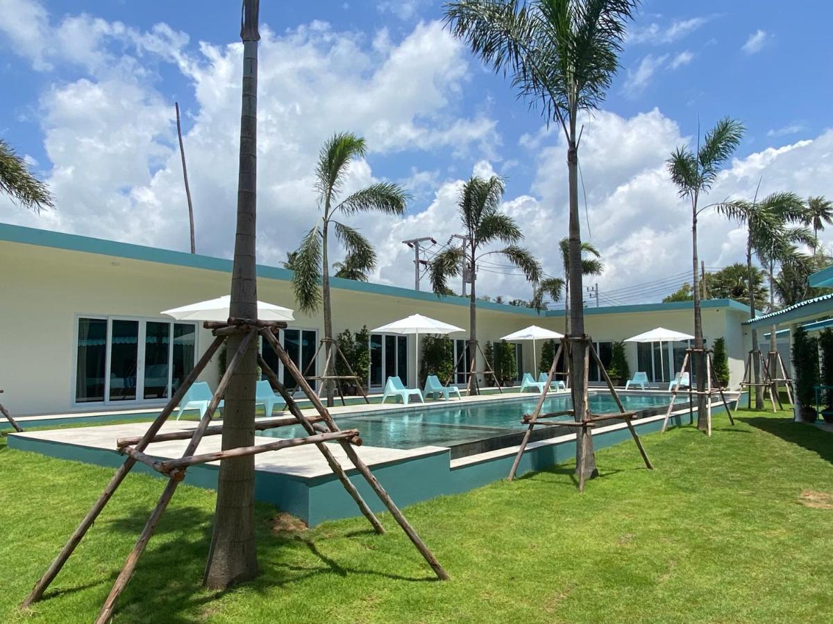 Hotel Le Petit Saint Tropez Khanom Exterior foto