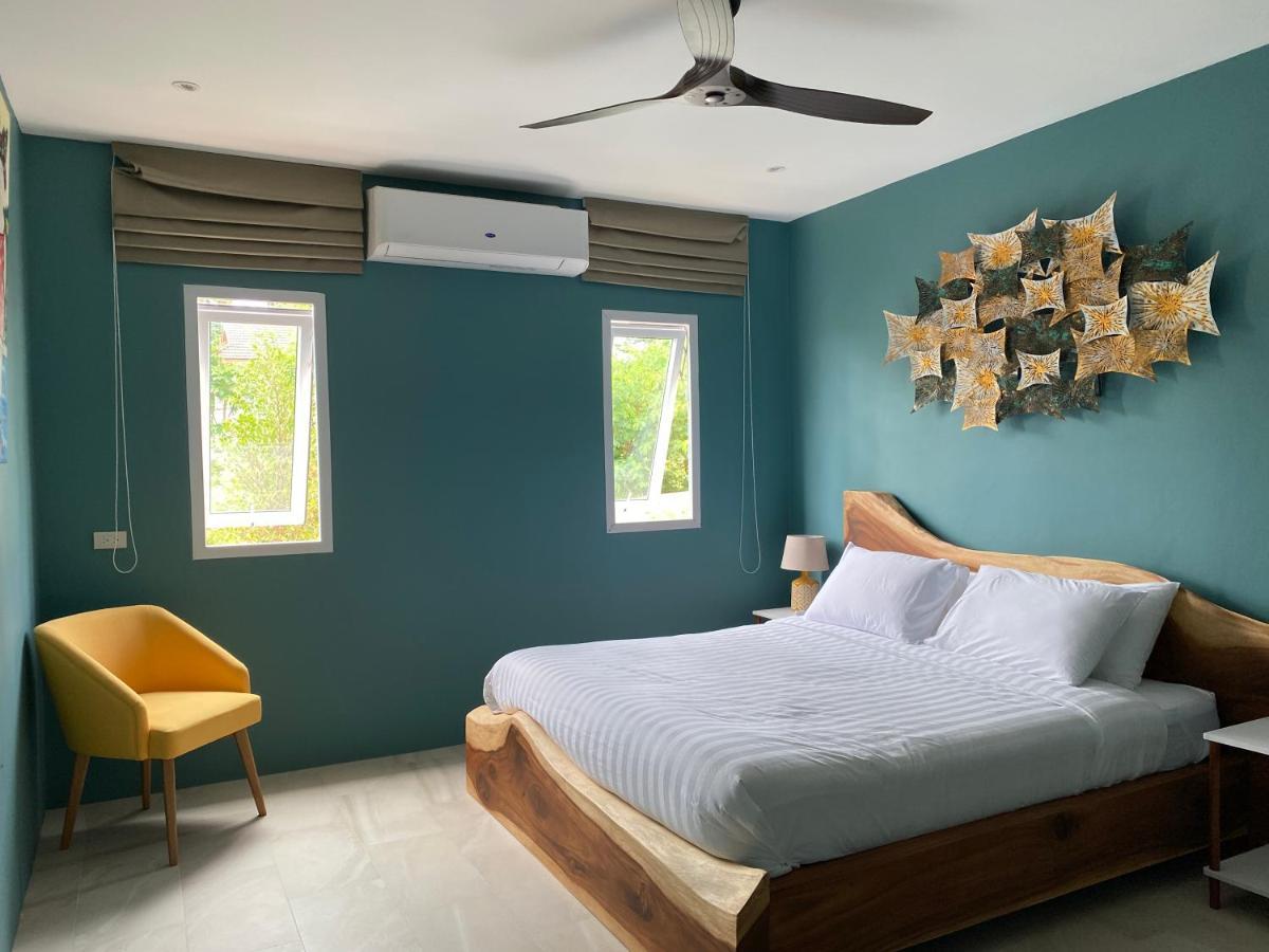 Hotel Le Petit Saint Tropez Khanom Exterior foto